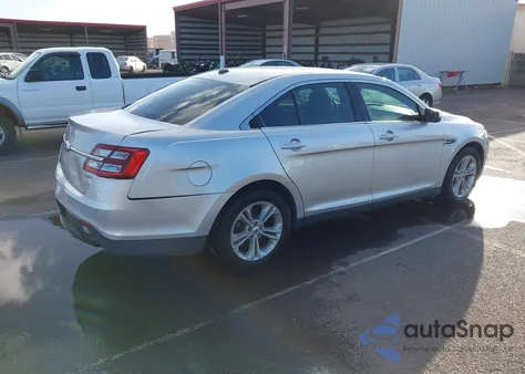 2016 Ford Taurus Sel z USA, uszkodzony, nr VIN 1FAHP2E88GG146467